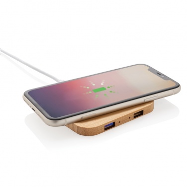 Logotrade Werbeartikel das Foto: 5W-Wireless-Charger aus Bambus mit USB