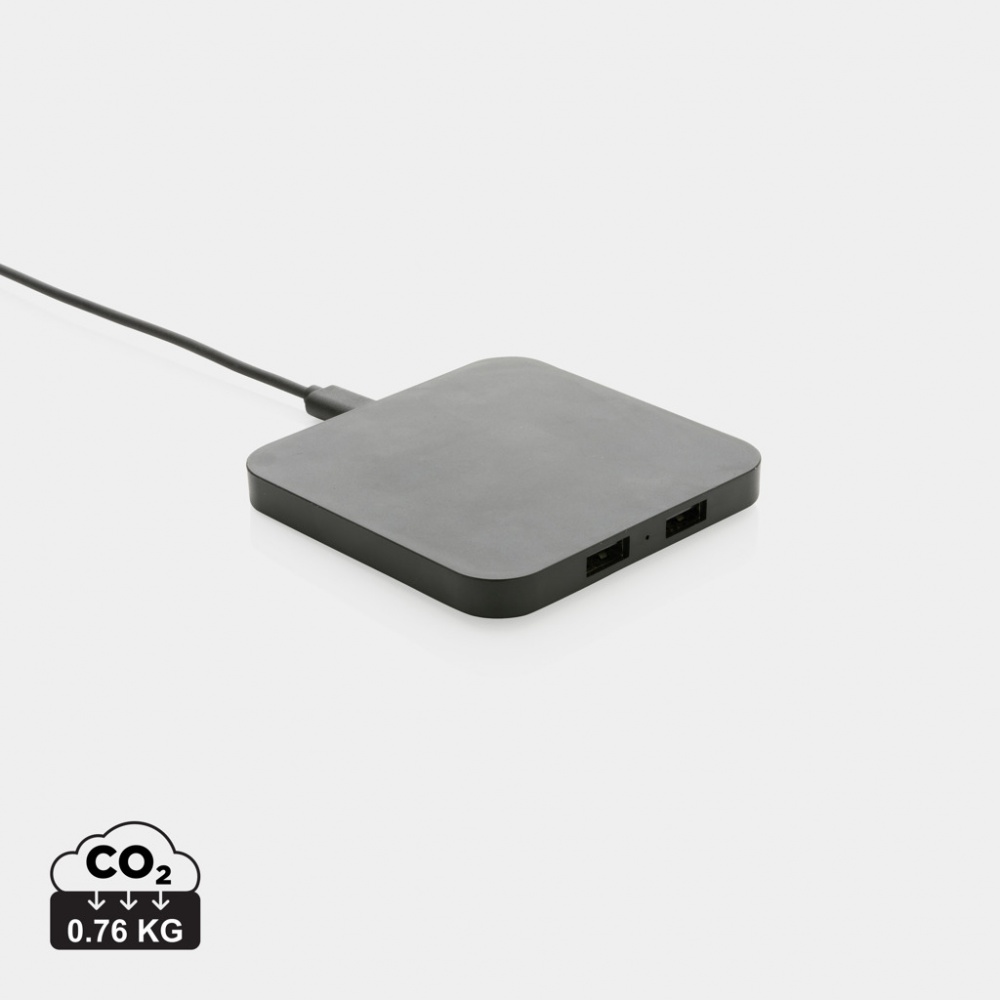 Logotrade Werbeartikel das Foto: 10W Wireless Charger aus RSC recycl. Kunststoff mit Dual-USB