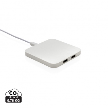 Logotrade werbemittel das Foto: 10W Wireless Charger aus RSC recycl. Kunststoff mit Dual-USB