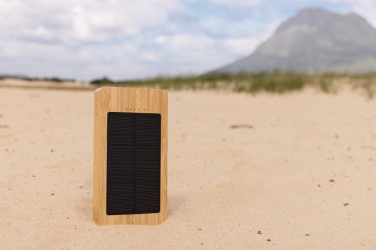 Logotrade Werbeartikel das Foto: Sunwick 10.000mah Bambus Solar Powerbank