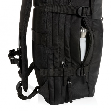 Logotrade Werbeartikel das Foto: Swiss Peak AWARE™ RPET 15.6" erweiterbarer Wochenendrucksack