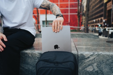 Logotrade Werbegeschenke das Foto: Armond AWARE™ RPET 15.6" Deluxe Laptop-Rucksack