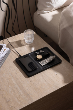 Logotrade Werbeartikel das Foto: VINGA Timo RCS Desk-Charger und Ablage