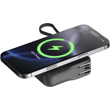 Logotrade werbemittel das Foto: Xtorm TravelPro 30 W, 10.000 mAh, 3 in 1 Reiseladegerät