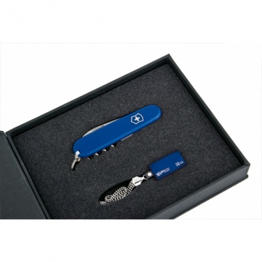 Logotrade promotional merchandise image of: Elegant giftset in blue colour  8GB	color blue