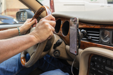 Logotrade promotional merchandise picture of: PowerCruze RCS rplastic 15W magnetic charging car holder