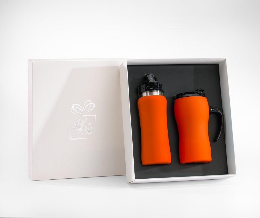 Logotrade reklaamkingitused pilt: Komplekt: joogipudel ja termokruus Colorissimo, oranž