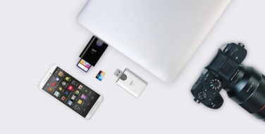 Logotrade reklaamtoote foto: MicroSD ja SD kaardilugeja Silicon Power Comb, valge