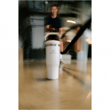 Logotrade reklaamkingitused pilt: Stanley 890 ml IceFlow™ kõrrega termoskruus