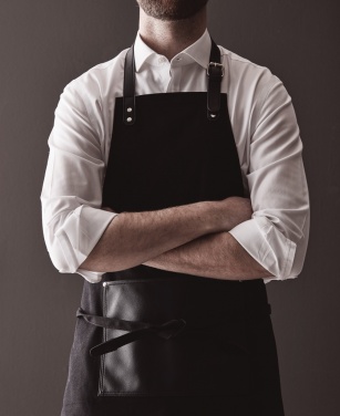 Logo trade reklaamkingituse pilt: VINGA Casbas purjeriidest põll