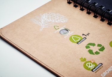 Logo trade firmakingi pilt: A5 männipuu GROWNOTEBOOK™