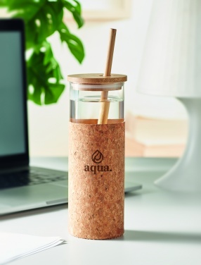 Logotrade meene foto: Korgist ümbrise ja bambusest kaanega joogitops, 450 ml