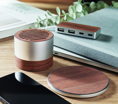 Logo trade ärikingituse pilt: SOUNEUZ taaskasutatud alumiiniumist kõlar