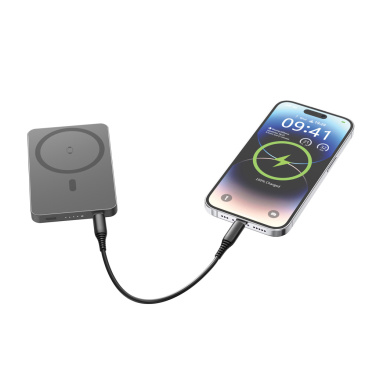 Logotrade reklaamtoote foto: Urban Vitamin Marin 5000mAh magnetiline 15W juhtmevaba akupank