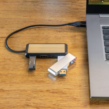 Logotrade mainostuotet kuva: Link RCS kaksoistulo USB-hub kierrätysmuovia ja bambua