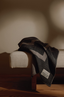 Logo trade mainostuote kuva: VINGA Monogram GRS -peitto