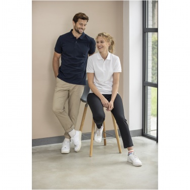 : Smaragdinis trumpomis rankovėmis unisex Aware™ perdirbtas polo