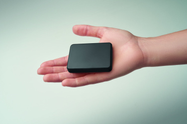 Logotrade firminės dovanos nuotrauka: 5000 mAh išorinė baterija