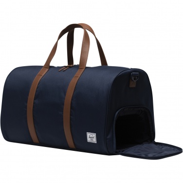 Logotrade dāvanas foto: Herschel Novel™ otrreizēji pārstrādāta duffle soma 43L