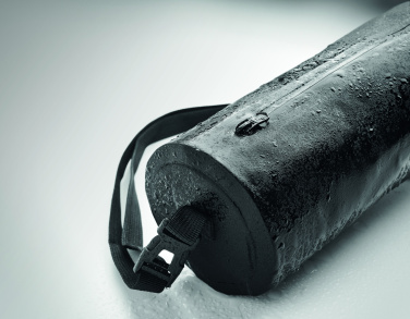 Logotrade biznesa dāvanas foto: Sporta sausā soma no 300D RPET materiāla