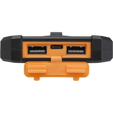 Logotrade korporatīvās dāvanas foto: Altair 5000 mAh 10 W pārstrādātas plastmasas izturīga saules enerģijas pārnēsājamā baterija ar iebūvētu lukturīti