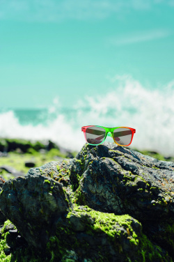 Logotrade ziemassvētku dāvanas foto: Saulesbrilles ar UV400 aizsardzību