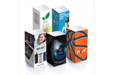 Логотрейд pекламные подарки картинка: Meene: Travel adapter wireless powerbank, white