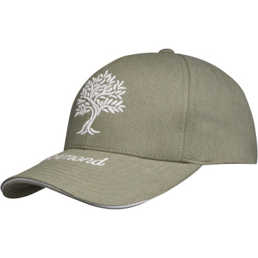 Лого трейд pекламные продукты фото: Коробка с образцами кепок из переработанных материалов