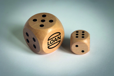 Логотрейд pекламные cувениры картинка: Schima wooden dice 3cm dia
