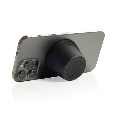 Лого трейд бизнес-подарки фото: Динамик Nivio RCS с магнитным корпусом из переработанного алюминия, мощностью 5 Вт.