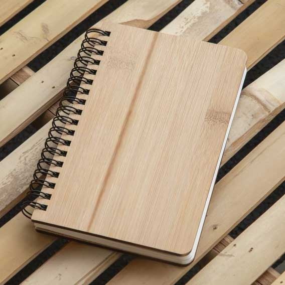 : Rockpapper anteckningsbok med bambuskydd, ljusbrun