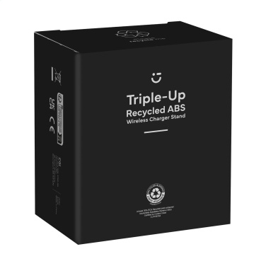 Logotrade reklamprodukter bild: Triple-Up RCS återvunnet ABS trådlöst laddarställ