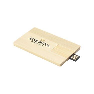 Logotrade profilprodukter bild: Kreditkort USB Bamboo 8 GB