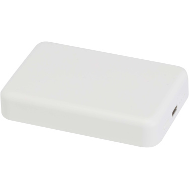 Logotrade profilprodukter bild: Acrab 10 000 mAh 15 W magnetisk trådlös powerbank med 20 W PD – tillverkad av återvunnen plast