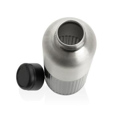 Logotrade profilprodukter bild: Ripple RCS R-stål Vattenflaska 750 ml, läckagesäker, handtag
