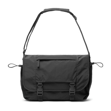 Logotrade profilreklam bild: KENTO URBAN RCS återvunnen nylon 15.6" Axelväska